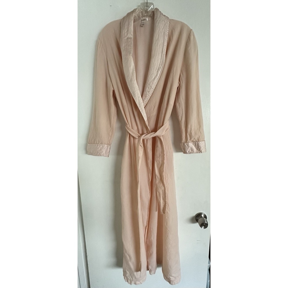 VTG 70s Neiman Marcus Wool & Silk Woman's Size Small‎ Robe Pink/Peach READ
